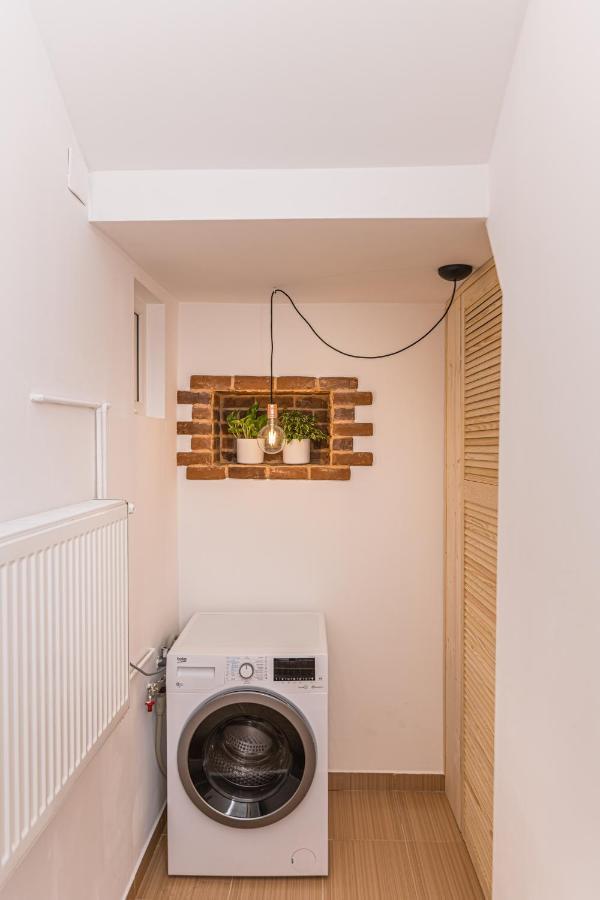 Garden Hideout - Central Apartment Braşov Eksteriør billede